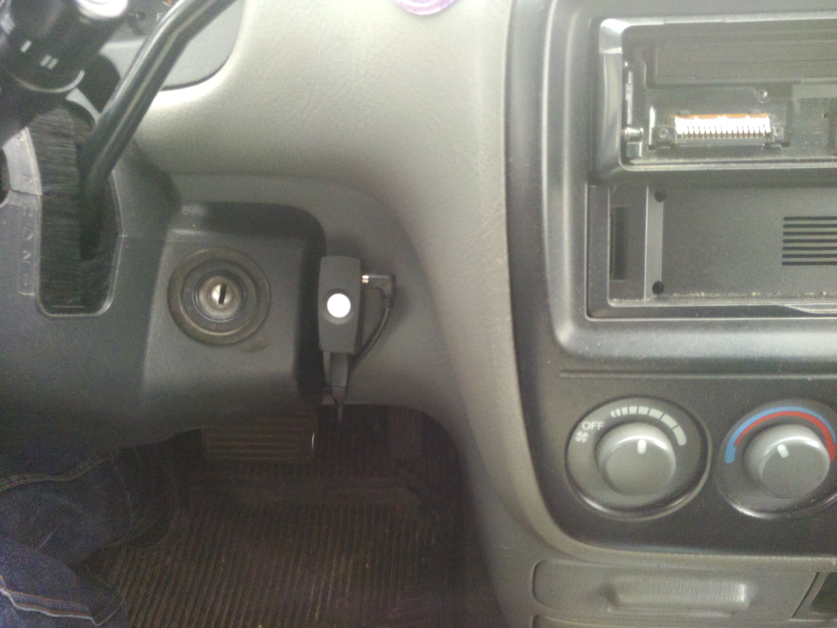 Axiom Car Vision в Honda CR-V в 1-м кузове